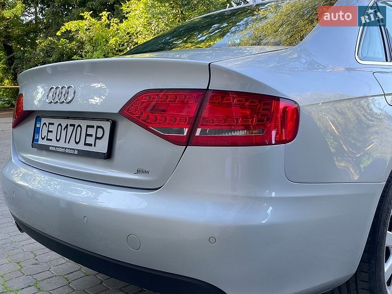 Седан Audi A4 2010 в Черновцах