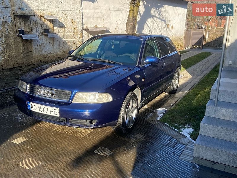 Универсал Audi A4 1999 в Сваляве