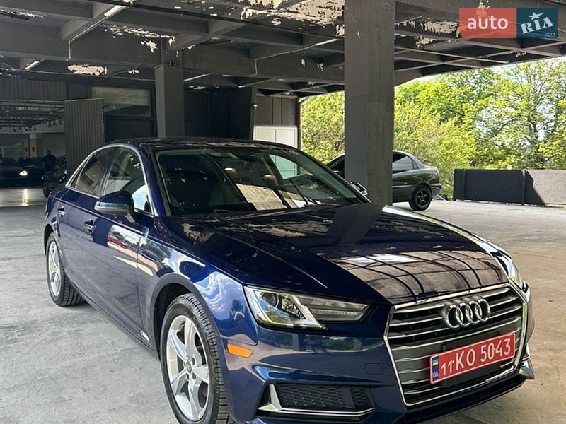 Седан Audi A4 2018 в Запорожье
