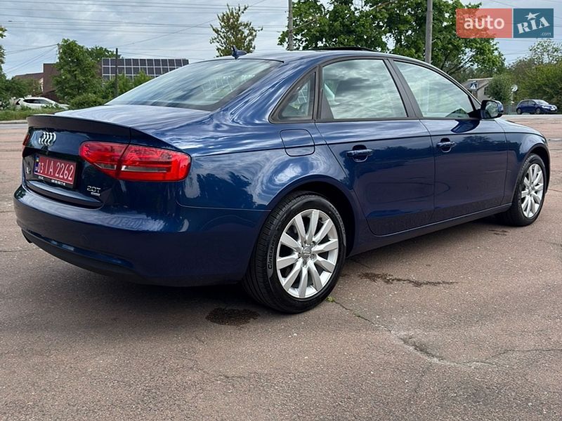 Седан Audi A4 2014 в Житомирі