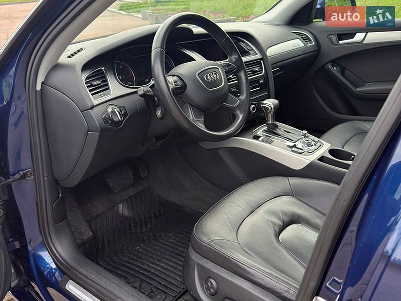 Седан Audi A4 2014 в Житомирі