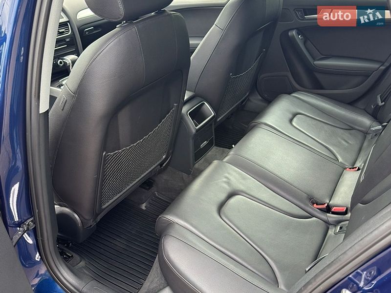 Седан Audi A4 2014 в Житомирі
