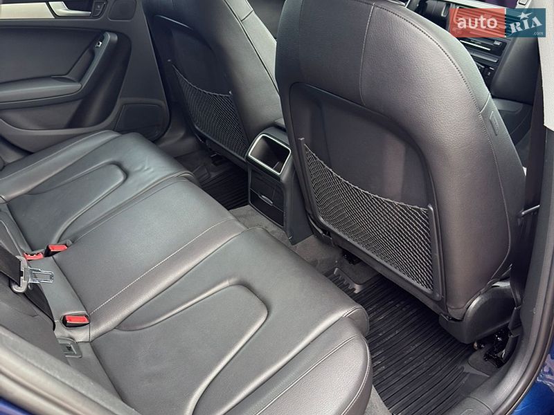 Седан Audi A4 2014 в Житомирі