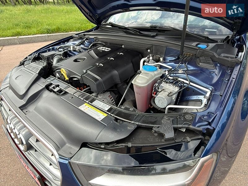 Седан Audi A4 2014 в Житомирі