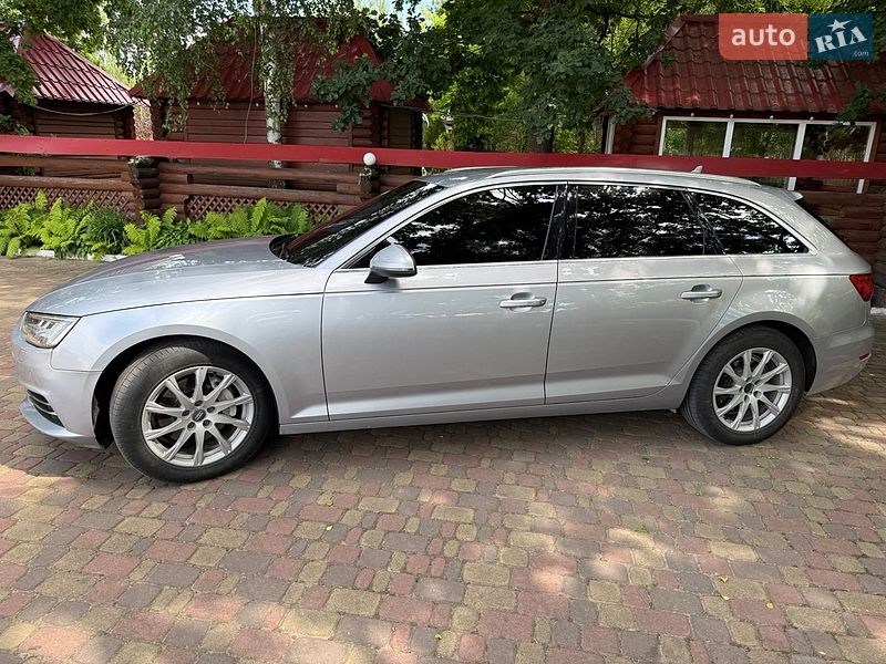 Універсал Audi A4 2016 в Олевську