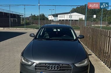 Audi A4  2012