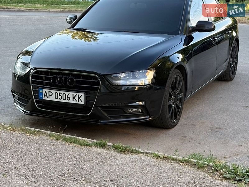 Седан Audi A4 2011 в Запоріжжі