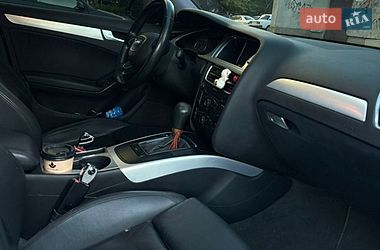 Седан Audi A4 2011 в Запоріжжі