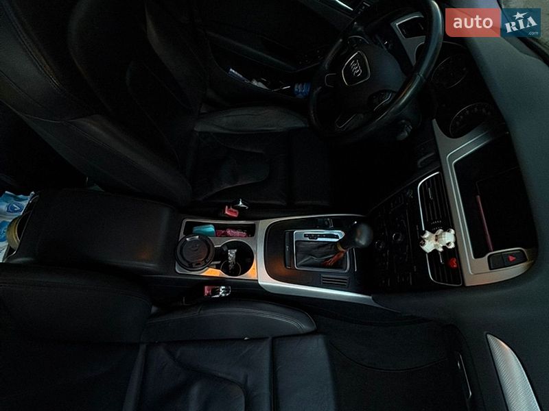 Седан Audi A4 2011 в Запоріжжі