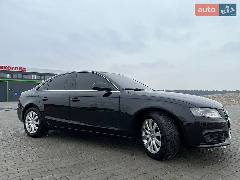 Седан Audi A4 2011 в Киеве
