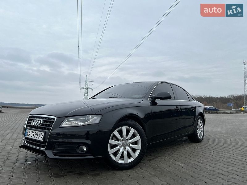 Седан Audi A4 2011 в Киеве