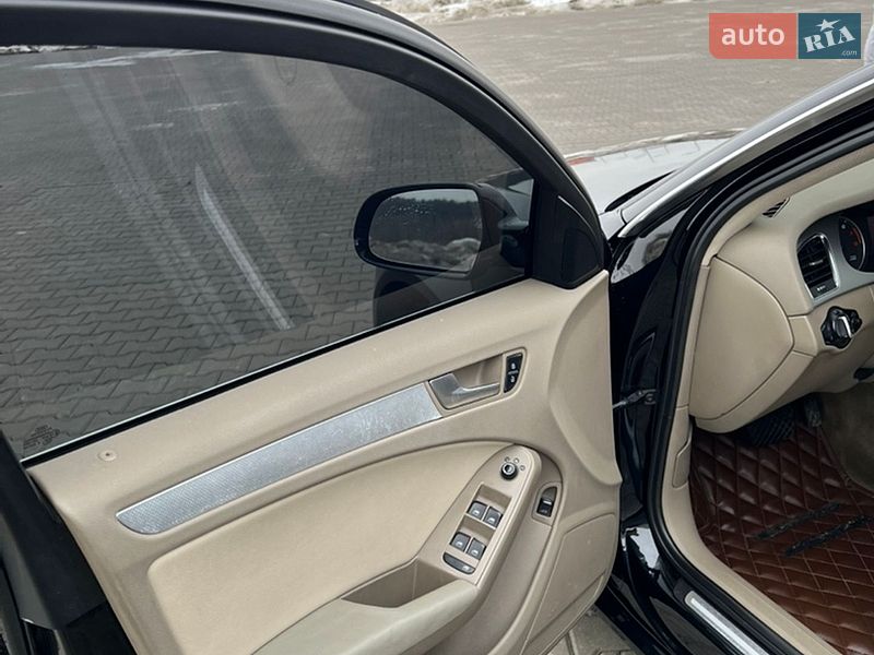 Седан Audi A4 2011 в Киеве