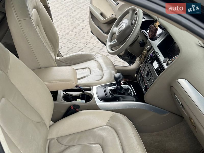 Седан Audi A4 2011 в Киеве