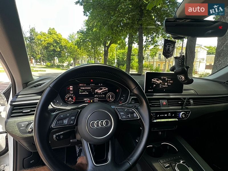 Седан Audi A4 2018 в Сумах