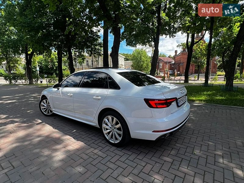 Седан Audi A4 2018 в Сумах