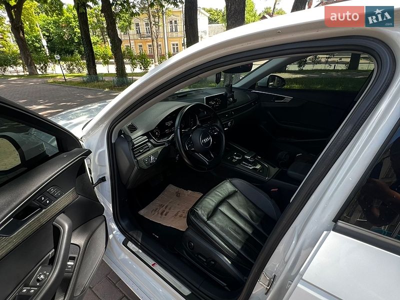 Седан Audi A4 2018 в Сумах