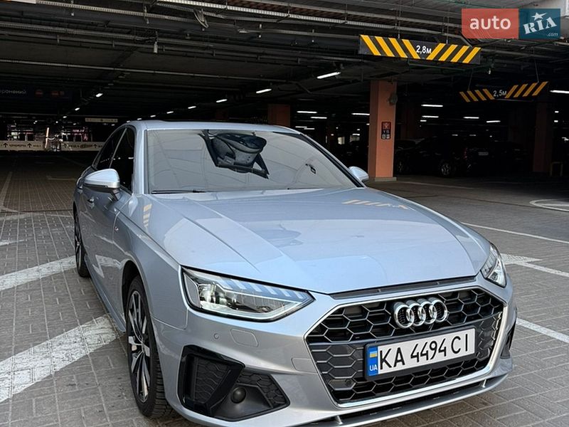 Седан Audi A4 2021 в Києві