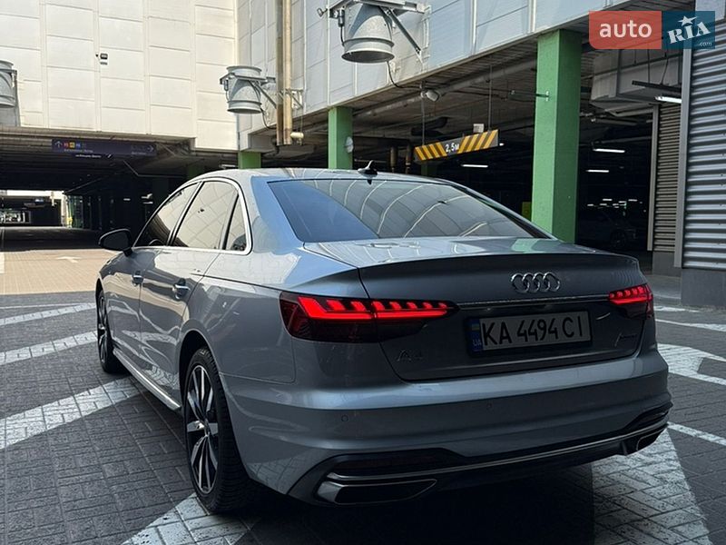 Седан Audi A4 2021 в Києві