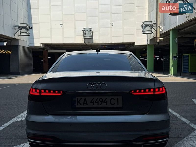 Седан Audi A4 2021 в Києві