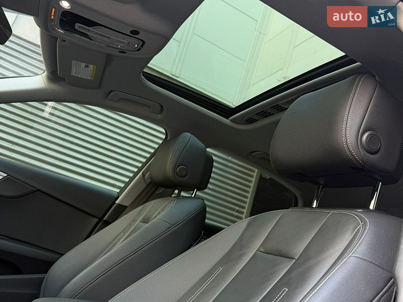 Седан Audi A4 2021 в Києві