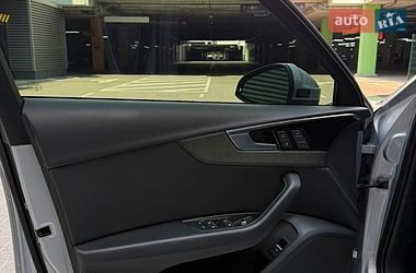 Седан Audi A4 2021 в Києві