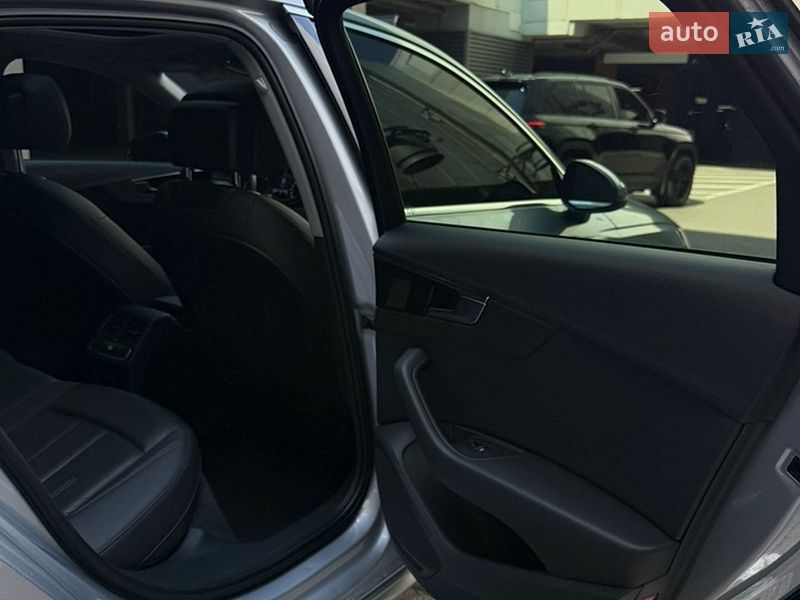 Седан Audi A4 2021 в Києві