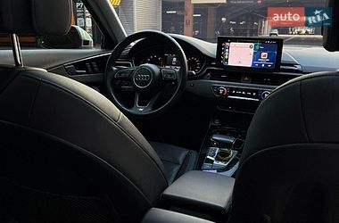 Седан Audi A4 2021 в Києві