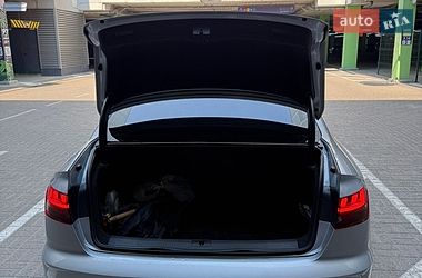 Седан Audi A4 2021 в Києві
