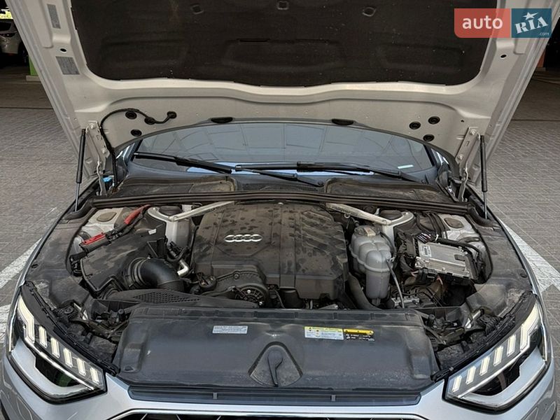 Седан Audi A4 2021 в Києві