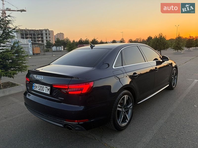 Седан Audi A4 2016 в Одессе