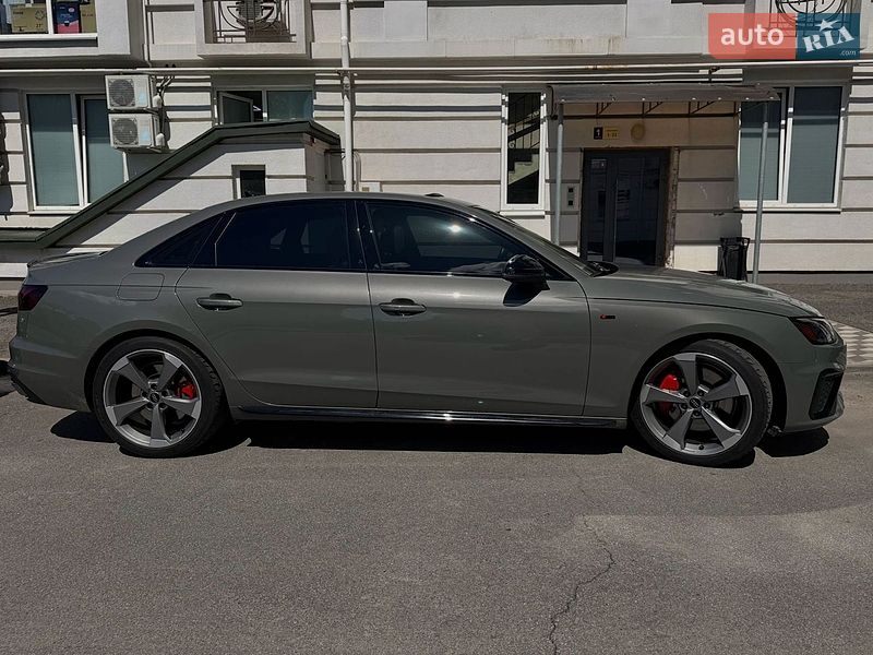 Седан Audi A4 2023 в Полтаве