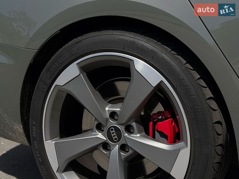 Седан Audi A4 2023 в Полтаве