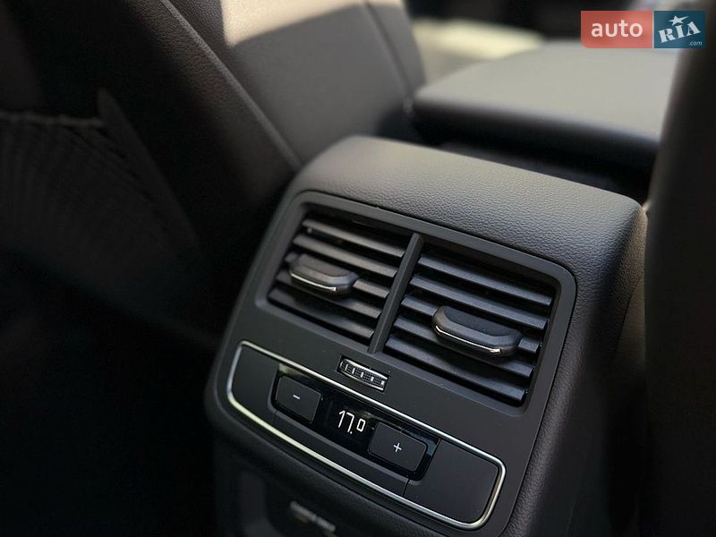 Седан Audi A4 2023 в Полтаве