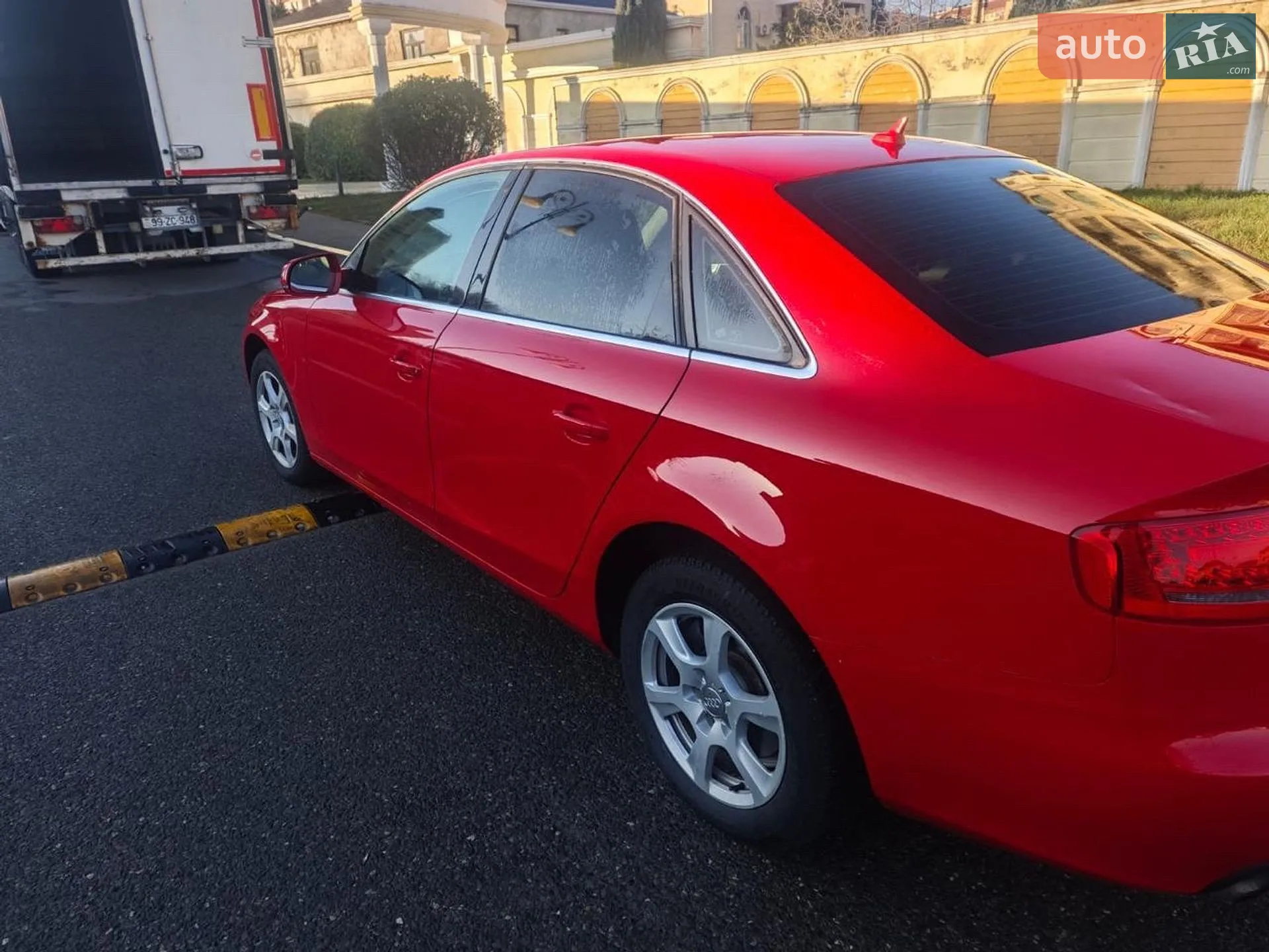 Audi A4 2010 VIN WAUZZZ8K3AN047368 фото оголошення 4 з 12