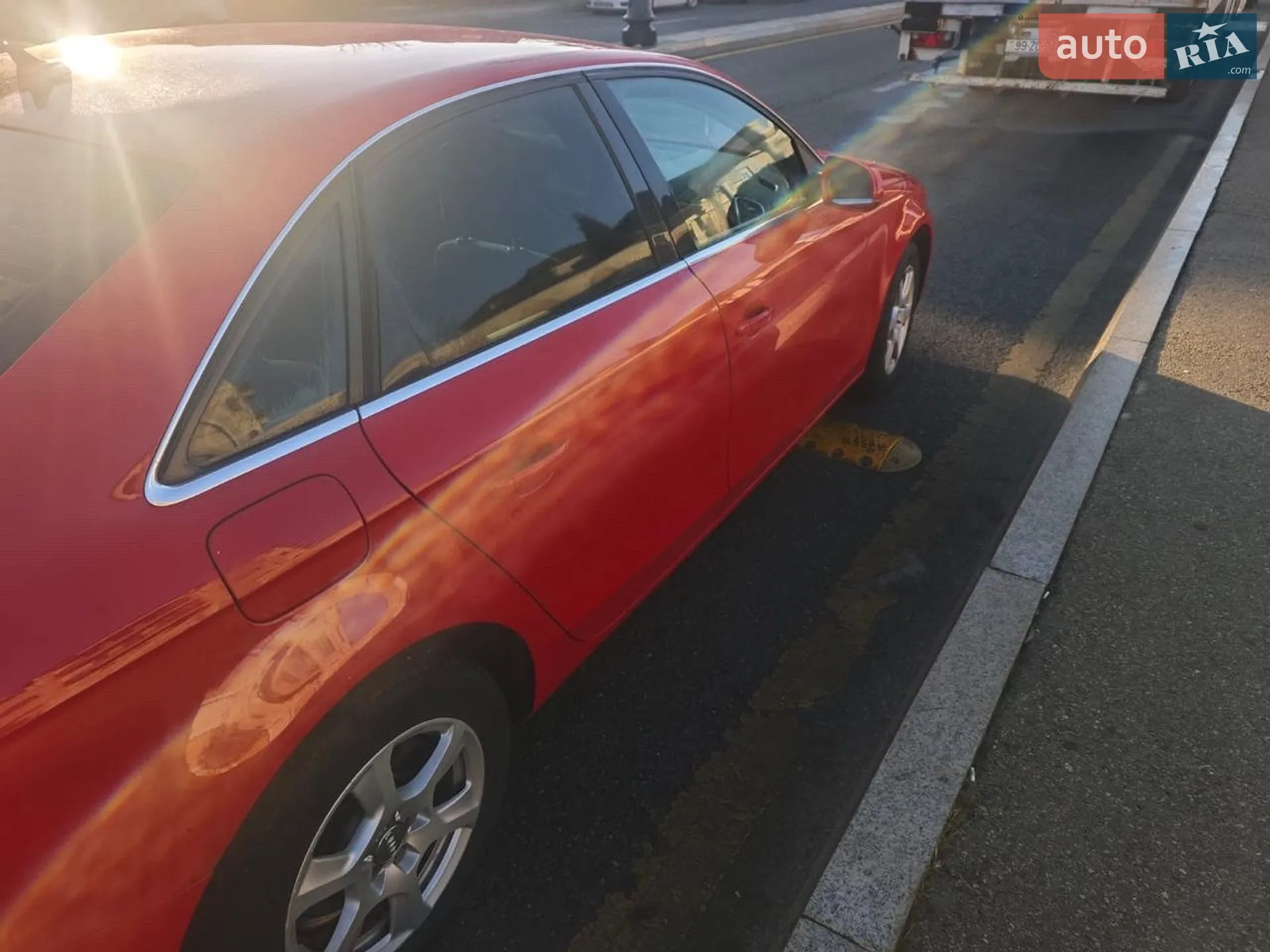 Audi A4 2010 VIN WAUZZZ8K3AN047368 фото оголошення 5 з 12