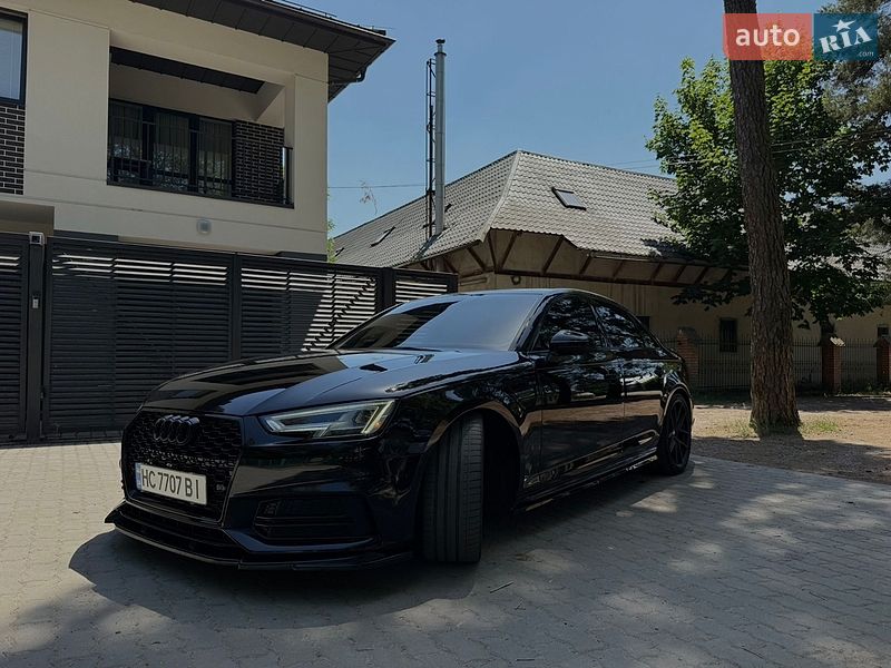 Audi A4 2015