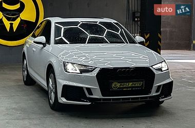 Audi A4  2016