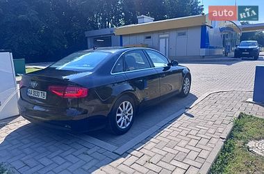 Седан Audi A4 2014 в Киеве