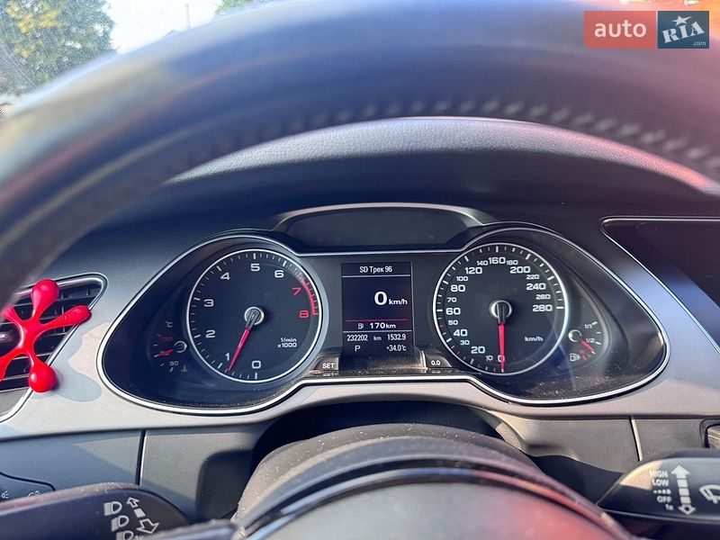 Седан Audi A4 2014 в Киеве