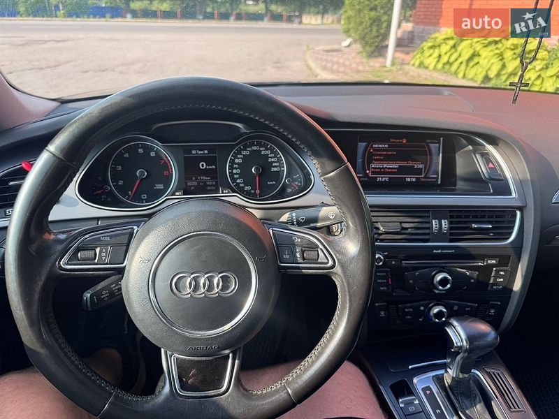 Седан Audi A4 2014 в Киеве