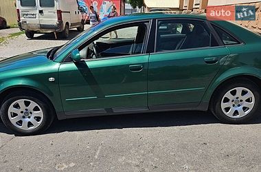 Седан Audi A4 2001 в Теплику
