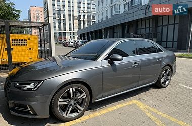Седан Audi A4 2017 в Ивано-Франковске