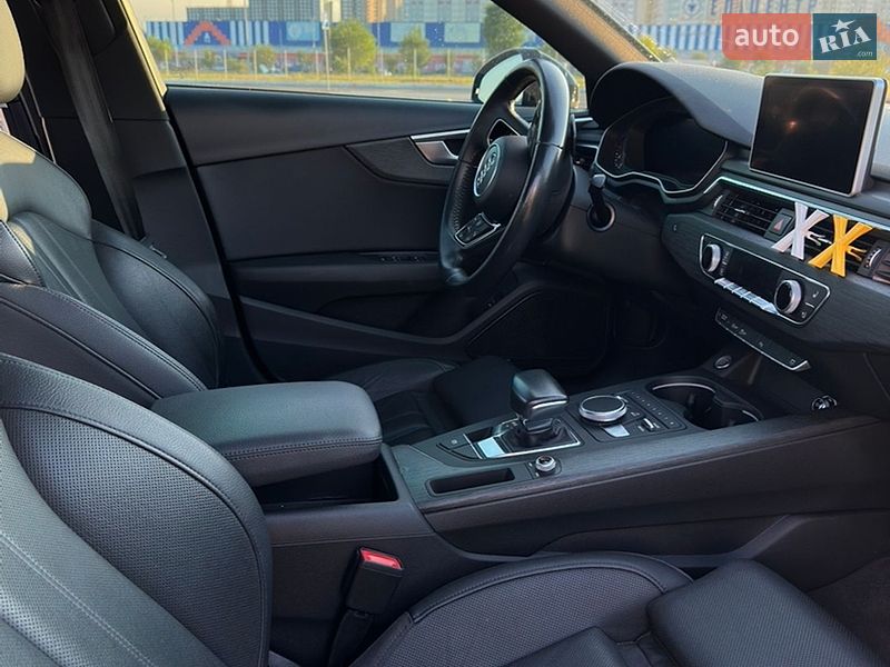 Седан Audi A4 2017 в Киеве фото 10 Седан Audi A4 2017 в Киеве