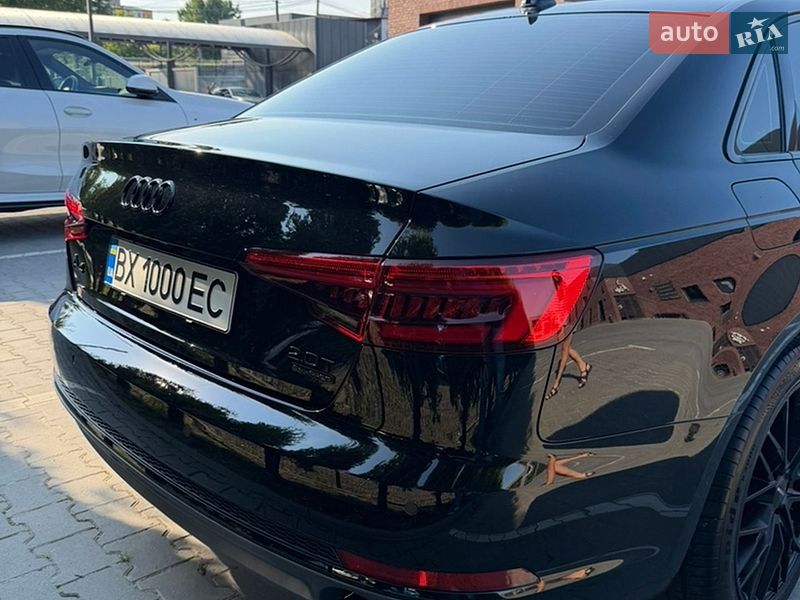 Седан Audi A4 2016 в Хмельницком