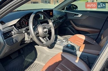 Седан Audi A4 2016 в Хмельницком