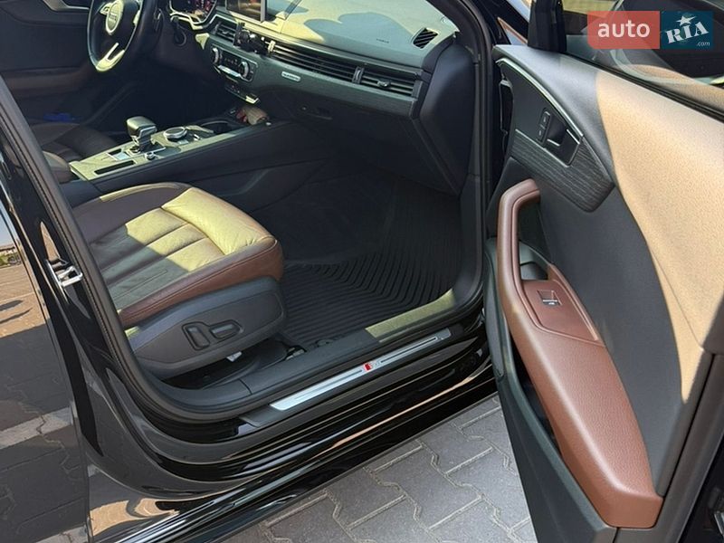 Седан Audi A4 2016 в Хмельницком