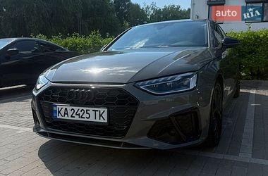 Седан Audi A4 2022 в Киеве