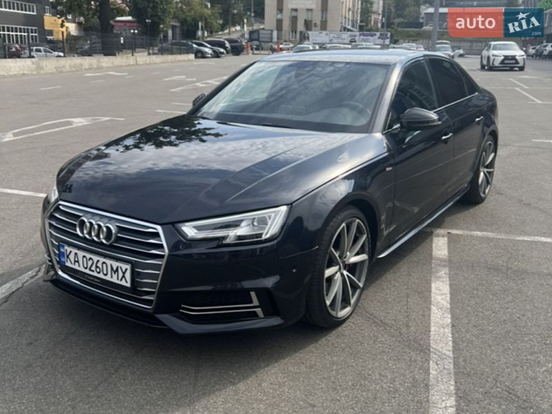 Audi A4 2018