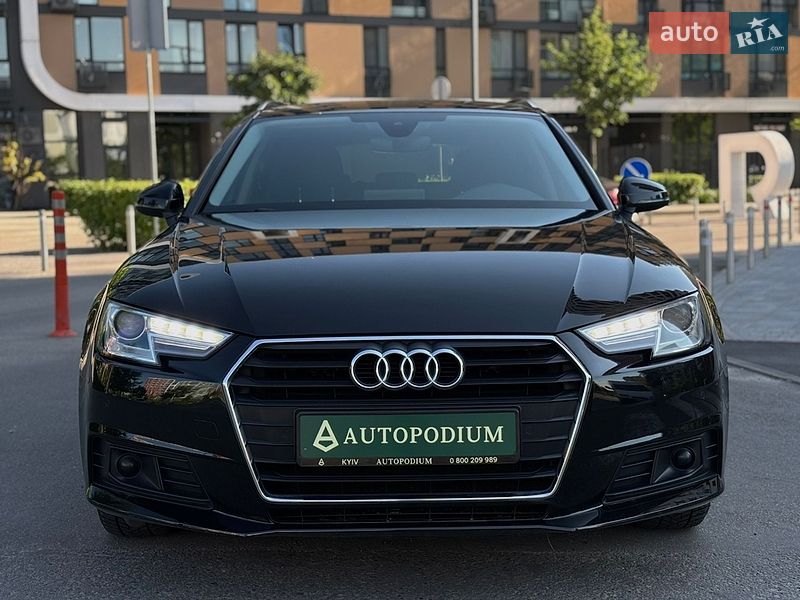 Универсал Audi A4 2017 в Киеве