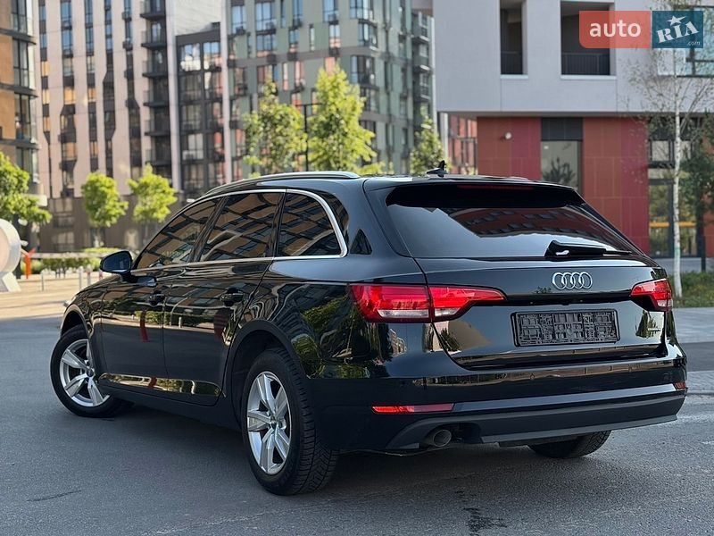 Универсал Audi A4 2017 в Киеве